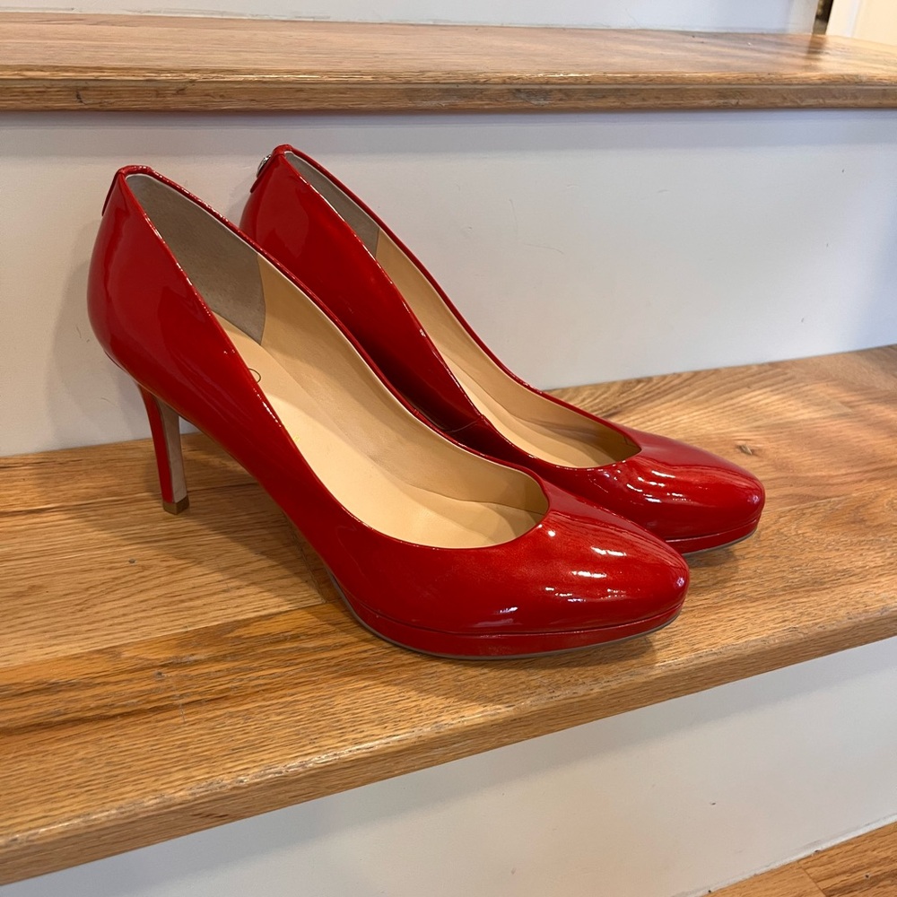 Ivanka Elegant Red Women's Pumps